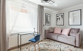 Rynek Jeżycki Apartment